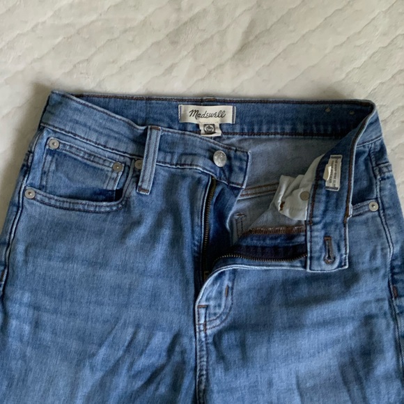 🔵 Madewell The High-Rise Slimp Crop Boyjean: Knee-Rip Edition 24 - Picture 5 of 6